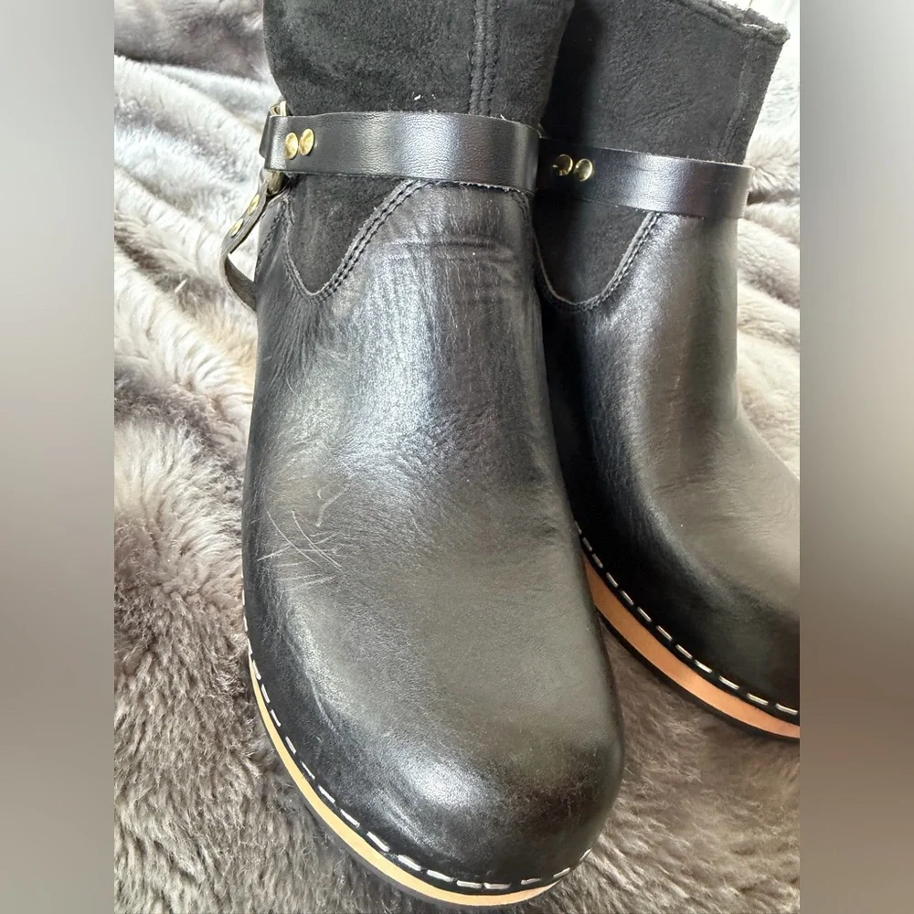 Swedish Hasbeens sherpa harness booties